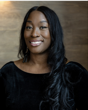 headshot_68492b21cbf4e-1